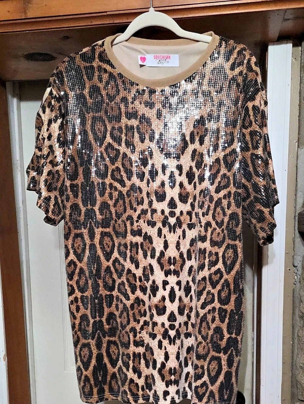 Southern Chic Leopard Sequin Short Sleeve Dress Or Top Size Large Like New